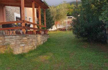 Mavridis House - Photo 78