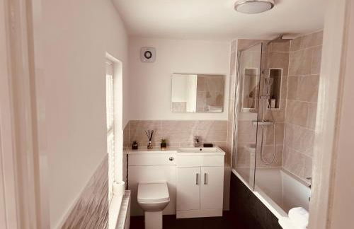 Beautiful, Luxurious 3 Bed house, Perfect for Contractors , Family & Friends - Foto 51