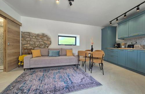 Cozy cottage with seaview and parking ideal for small family - Photo 17