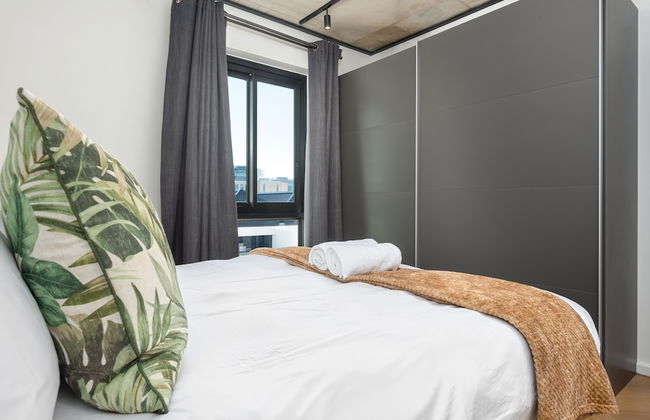 Bridgewater One Luxury Apartments - Photo 12