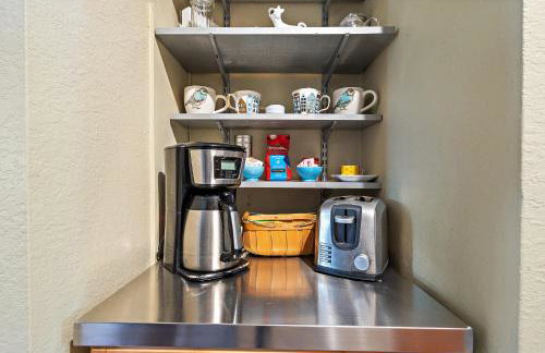 Walk to Everything Downtown EAT - SHOP - PLAY - Foto 13