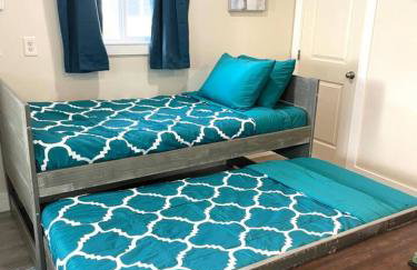 2 whole houses, Fire pit, Game room, feel at home. - Foto 62