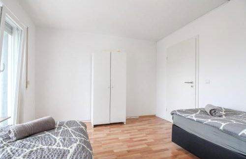 nJoy! Business Apartment Neckarsulm - nähe Audi & Balkon - Photo 3