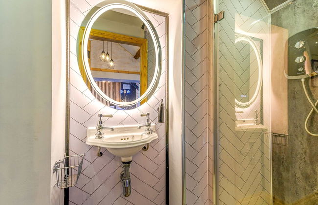 Host Stay The Hideaway - Photo 4