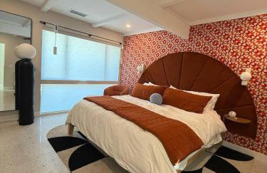 Aerhaus - Mid-Century Oasis - Foto 66