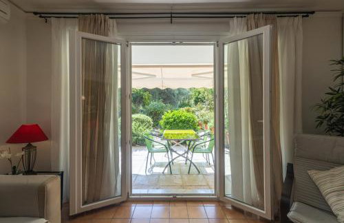 Comfortable garden Apt near Vouliagmeni beach - Photo 30