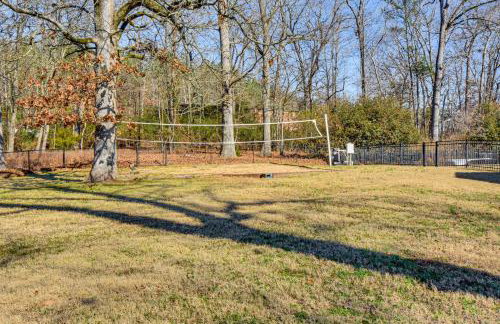 Historic Farmhouse with Modern Amenities and Hot Tub - Foto 36