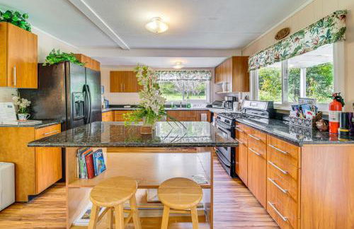 7 Mi to Volcanoes NP Serene Cottage with Deck! - Photo 10