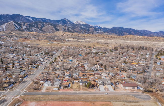 4bdpikes Peak Viewsminutes to Hiking & Dining!! - Foto 74