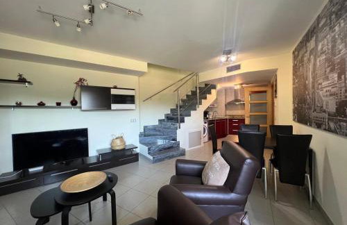 Duplex Piscina y Parking MasBlau Beach by Host&Joy - Foto 76