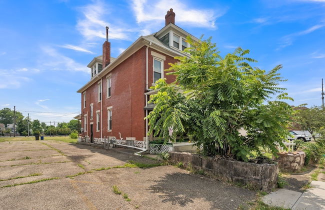 Cozy Renovated 19th Century Home, 5 Min to OSU! 3 Bedroom Home by Paula - Foto 38