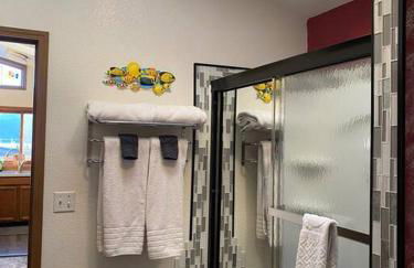 Alaska's Point of View Full Suite - Foto 14