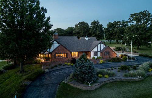 Gated 35-Acre De Soto Estate Pool, Lake and Patio! - Foto 42