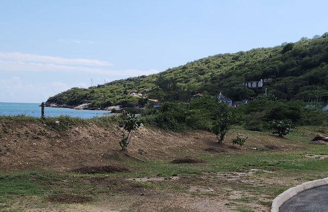 Balcony Breeze @ Bayfront Villas Portmore - Foto 43