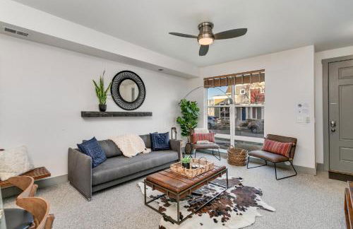 Old Town North Jewel! Near Breweries and River! - Foto 1