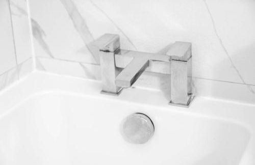 Stylish 2 Bed Apartment - Smart TV - WIFI - Jewellery Quarter 3AH - Foto 40