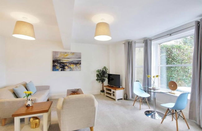 Stylish 1-bed Apartment - Heart of Tunbridge Wells - Foto 7