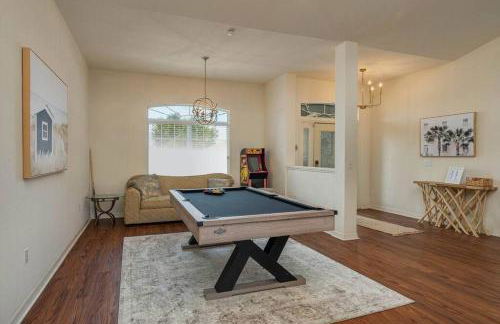 Fireside Hot Tub, King Bed Suite - Foto 1