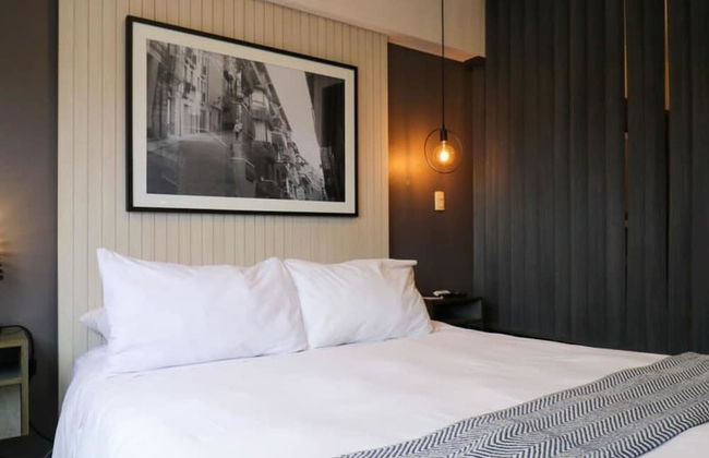 Modern Loft Overlooking Estadio Luis Galdez - Foto 11