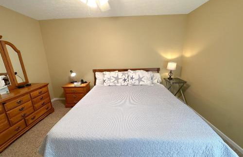 5 Bedroom Home in Old Homestead II - Photo 16