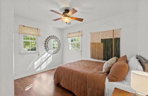 Cozy Home with Game Room and Fire Pit - Foto 27