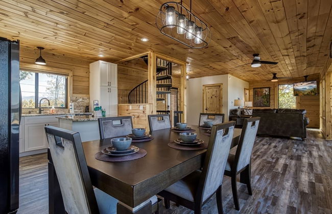 Smoky Lake Retreat 3 Bedroom Cabin by RedAwning - Foto 7