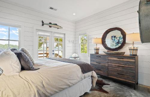 Central Perk - Pet Friendly, Luxury Cabin Feel, Kayaksand Coffee! - Foto 25