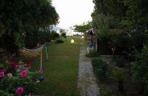 Beach Villa Next To The Waves! - Photo 16