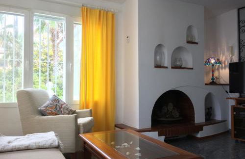 Villa with Private Pool and Gorgeous View - Photo 39