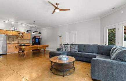 Lakefront 6bdr, Priv Dock, Game Room, Firepit Jake's Lake House by Avantstay - Foto 50