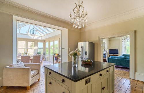 Luxury Big House Berkeley House near Bath - Photo 30