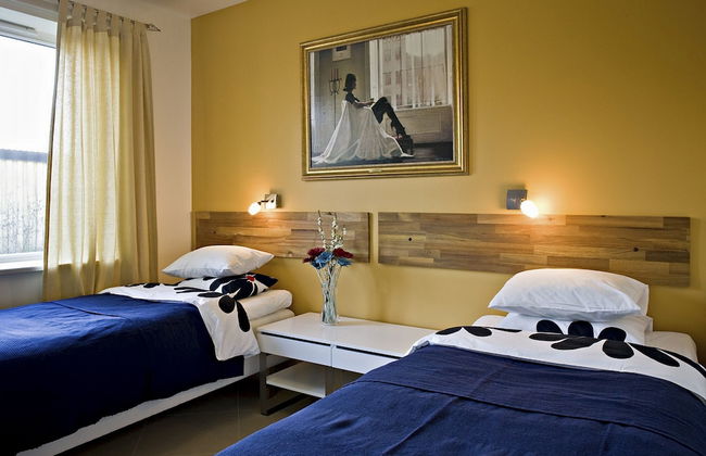 Staylong Hotel - Photo 7