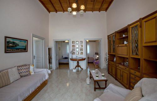 Xατζηράδος - Foto 19