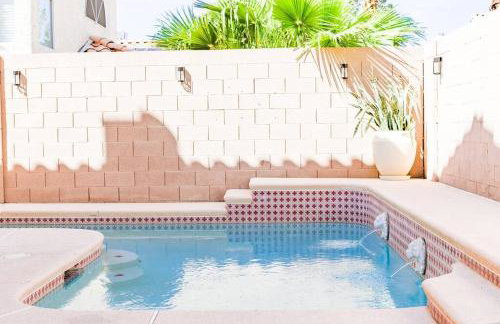 Gorgeous home away from home 3 bed 3 bath W/ pool - Foto 6