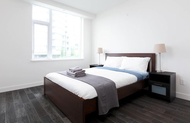 Modern Bright Townhome in Richmond - Photo 5