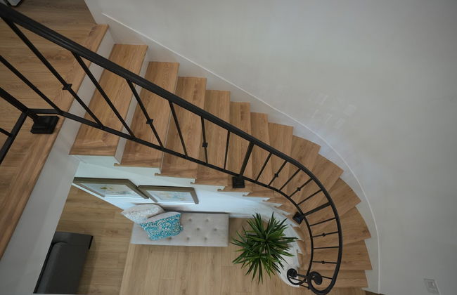 Coming Mid-April 2023! Beautifully upgraded two-story home with backyard oasis - Foto 59