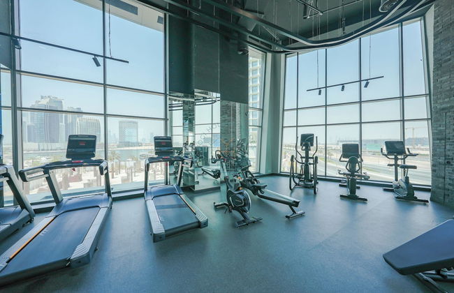 Yogi - Bright Apartment With Panoramic CityScape Views - Photo 19