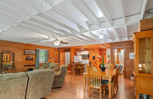 Wonderland Cabin - Enchanting Lakeside Sanctuary - Foto 10