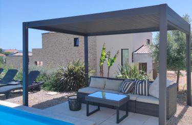 Lazy 8 Villa - Photo 3