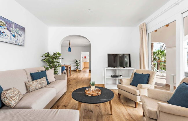 Villa Adriana Tomas - Photo 1