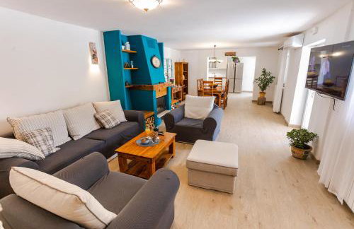 Charming stone house with private pool & jacuzzi - Holiday Home Vera - Photo 20