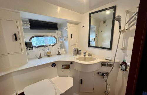 Yacht à quai, suite et cabines, 2 à 8 pers, Sète - Foto 50