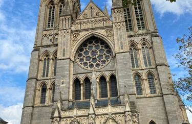 Apartment No 8 - Stay in style in the heart of the Cathedral City. - Photo 27