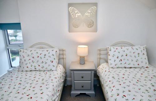 Bay View, Sleeps 18, 7 Bedrooms, 7 Bathrooms, Seafront, Criccieth - Foto 57