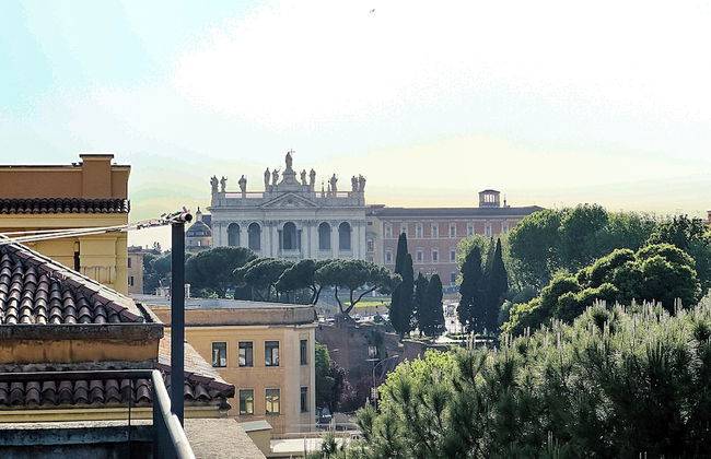 St. John Basilica Lovely Tower Apartment - Foto 21