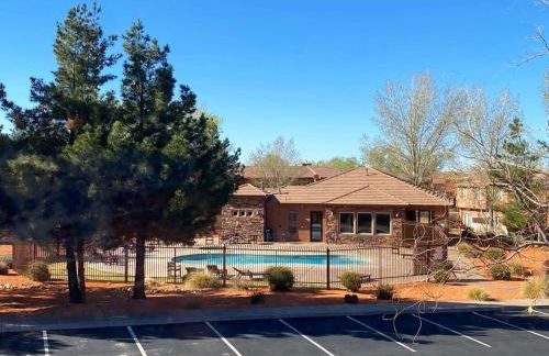 Family Friendly Townhome in Kanab Pool & Hot Tub - Foto 42