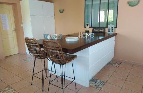 Villa plain-pied avec piscine californienne privée - Photo 4