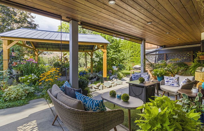 Rayleigh River Retreat - Garden Oasis - Photo 38