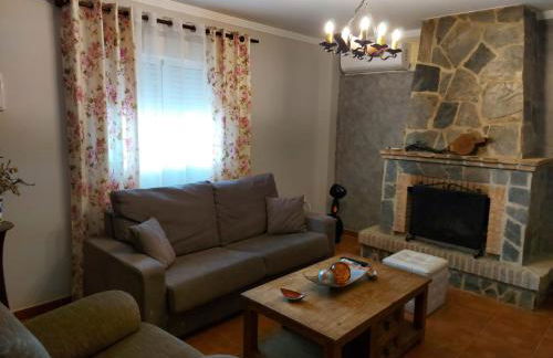 Andalusian farmhouse with barbecue, pool and wifi - Foto 6