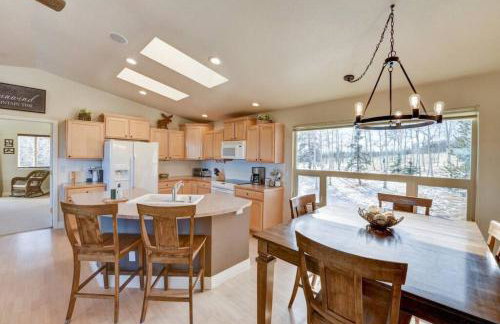 Cabin On 13 Acres With A Pool Table And Jacuzzi Tub - Foto 28